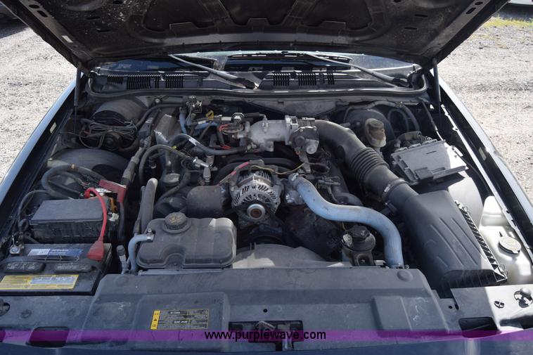 image for item L3771 2010 Ford Crown Victoria Police Interceptor