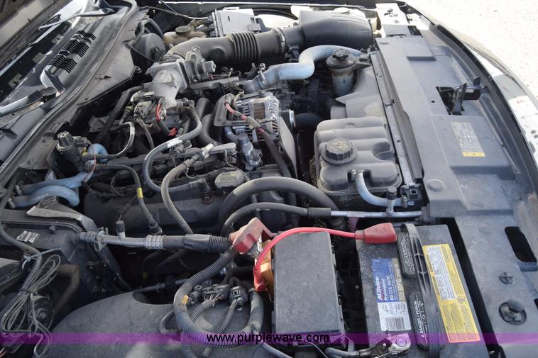 image for item L3771 2010 Ford Crown Victoria Police Interceptor