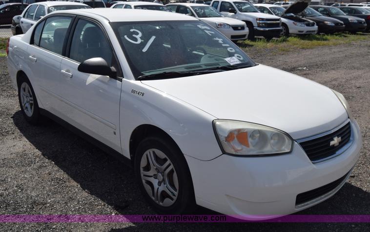 image for item L3772 2007 Chevrolet Malibu LS