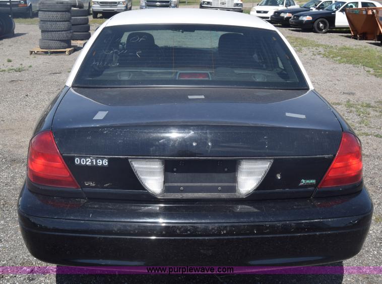 image for item L3775 2010 Ford Crown Victoria Police Interceptor