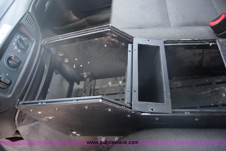 image for item L3775 2010 Ford Crown Victoria Police Interceptor