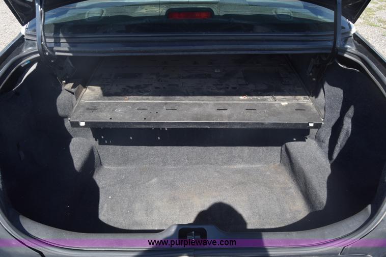 image for item L3775 2010 Ford Crown Victoria Police Interceptor