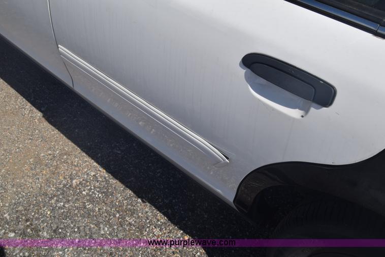 image for item L3775 2010 Ford Crown Victoria Police Interceptor