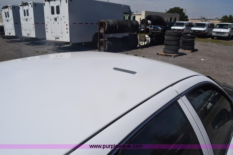 image for item L3775 2010 Ford Crown Victoria Police Interceptor