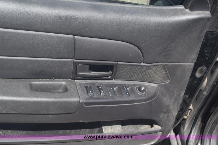 image for item L3776 2011 Ford Crown Victoria Police Interceptor