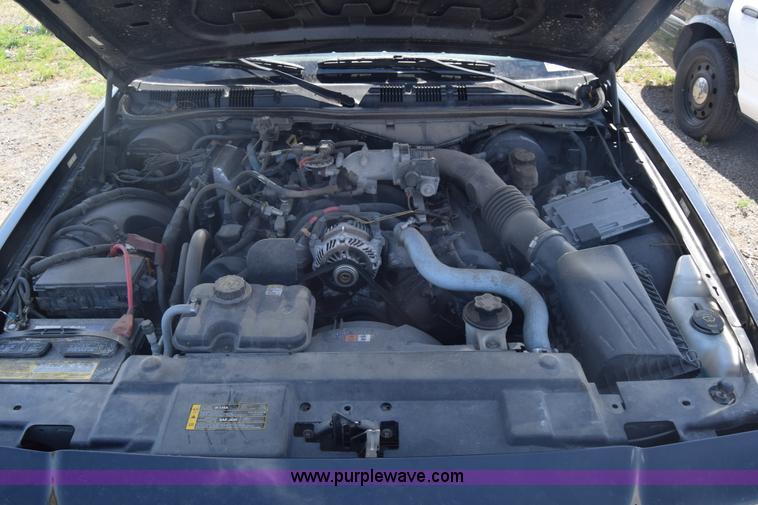 image for item L3776 2011 Ford Crown Victoria Police Interceptor