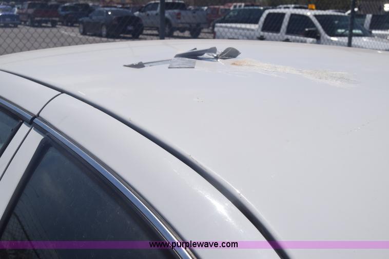 image for item L3776 2011 Ford Crown Victoria Police Interceptor