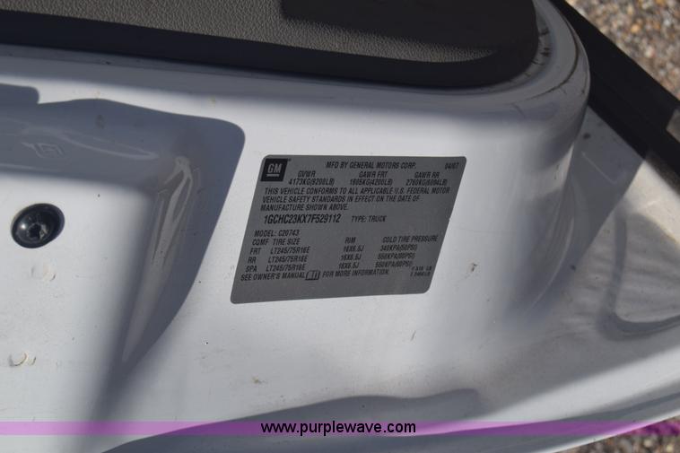 image for item L3777 2007 Chevrolet Silverado 2500HD Crew Cab pickup truck