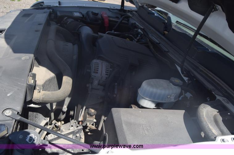 image for item L3777 2007 Chevrolet Silverado 2500HD Crew Cab pickup truck