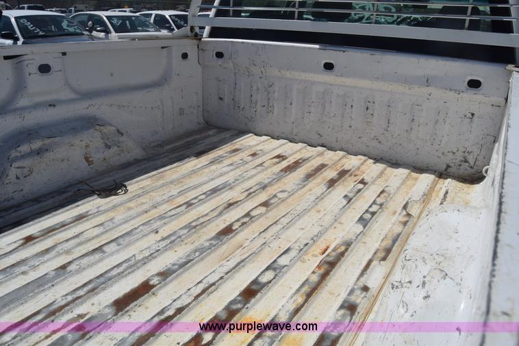 image for item L3777 2007 Chevrolet Silverado 2500HD Crew Cab pickup truck