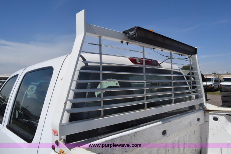 image for item L3777 2007 Chevrolet Silverado 2500HD Crew Cab pickup truck