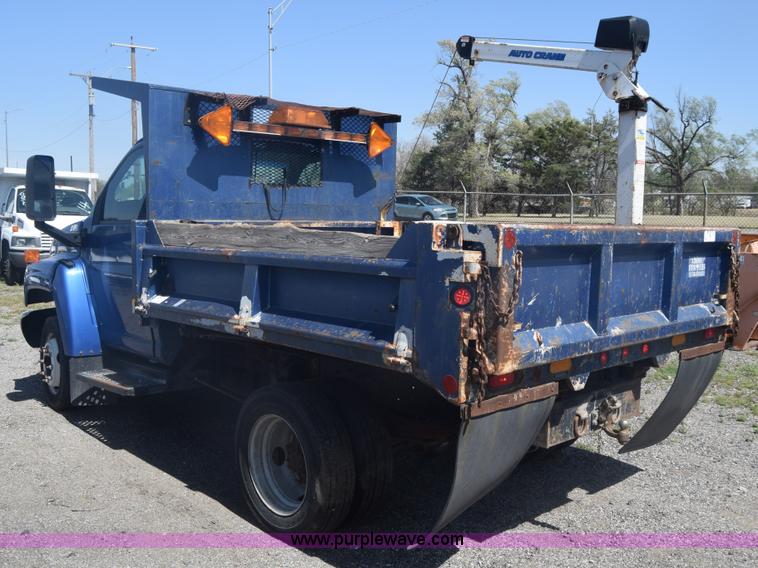 image for item L3778 2003 Chevrolet C4500 dump truck