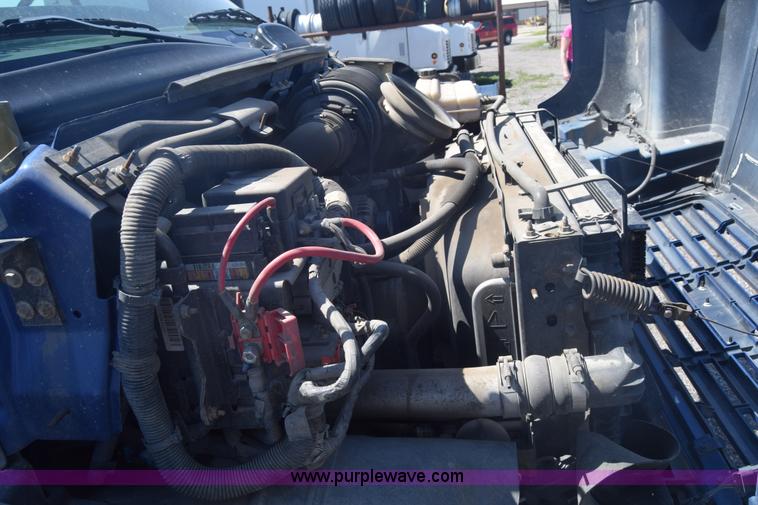 image for item L3778 2003 Chevrolet C4500 dump truck