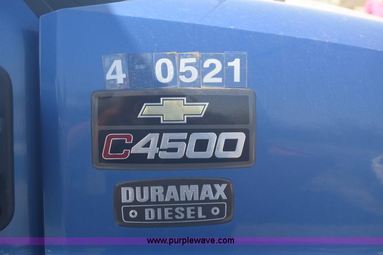 image for item L3778 2003 Chevrolet C4500 dump truck