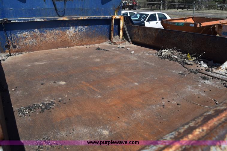 image for item L3778 2003 Chevrolet C4500 dump truck