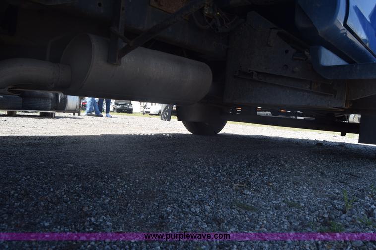 image for item L3778 2003 Chevrolet C4500 dump truck