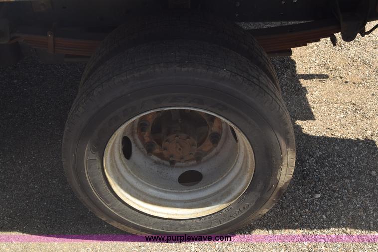 image for item L3778 2003 Chevrolet C4500 dump truck