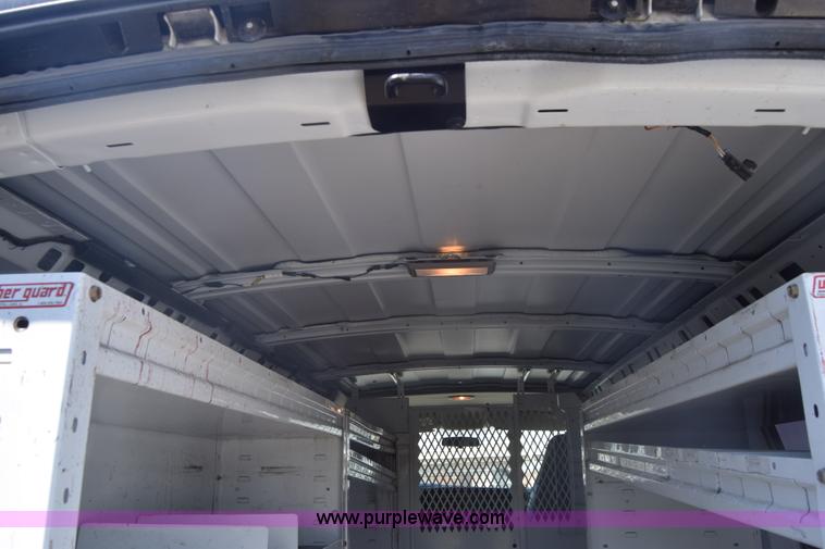 image for item L3779 2007 Chevrolet Express 2500 Cargo van