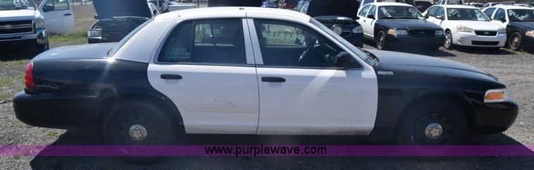 image for item L3780 2010 Ford Crown Victoria Police Interceptor