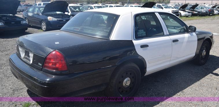 image for item L3780 2010 Ford Crown Victoria Police Interceptor