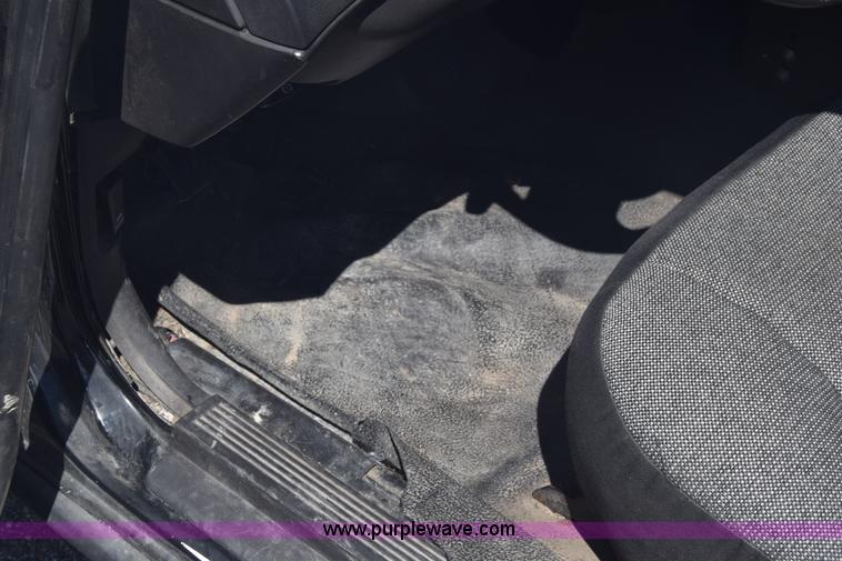 image for item L3780 2010 Ford Crown Victoria Police Interceptor