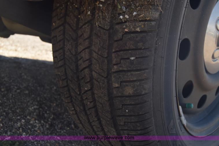 image for item L3780 2010 Ford Crown Victoria Police Interceptor