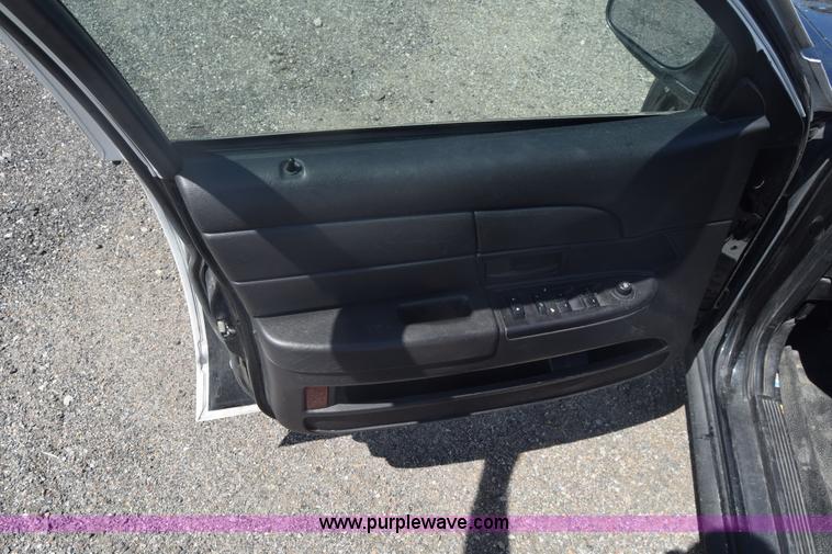 image for item L3781 2011 Ford Crown Victoria Police Interceptor