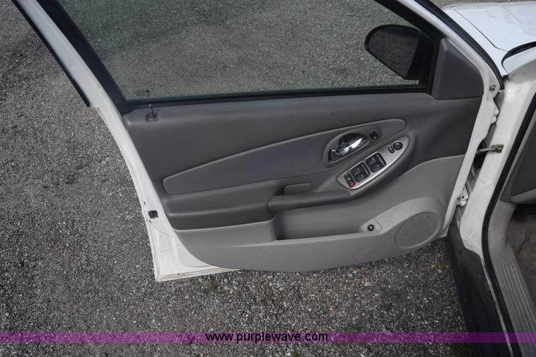 image for item L3782 2007 Chevrolet Malibu LS