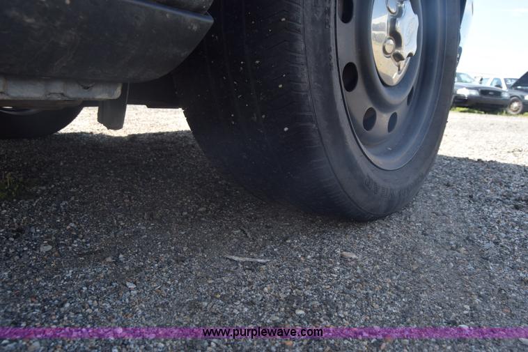 image for item L3783 2009 Ford Crown Victoria Police Interceptor