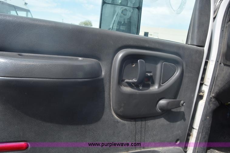 image for item L3789 2006 Chevrolet C4500 dump truck