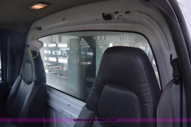 image for item L3789 2006 Chevrolet C4500 dump truck