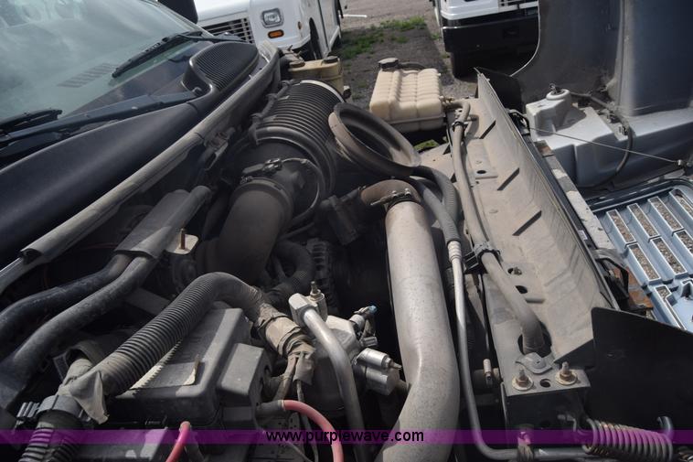 image for item L3789 2006 Chevrolet C4500 dump truck