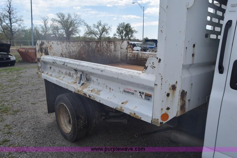 image for item L3789 2006 Chevrolet C4500 dump truck