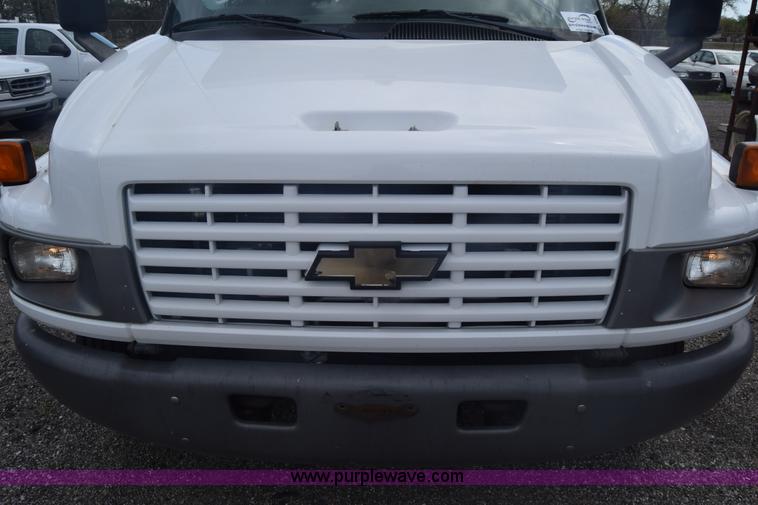 image for item L3789 2006 Chevrolet C4500 dump truck