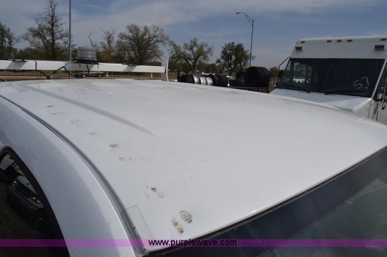 image for item L3790 2007 Chevrolet Silverado 2500HD Crew Cab pickup truck