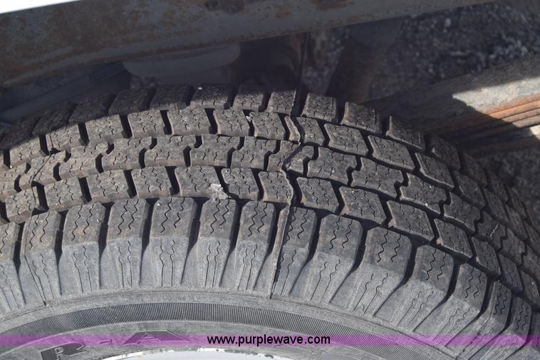 image for item L3790 2007 Chevrolet Silverado 2500HD Crew Cab pickup truck