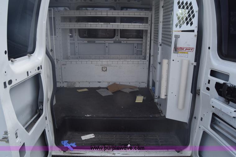 image for item L3792 2007 Chevrolet Express 2500 Cargo van