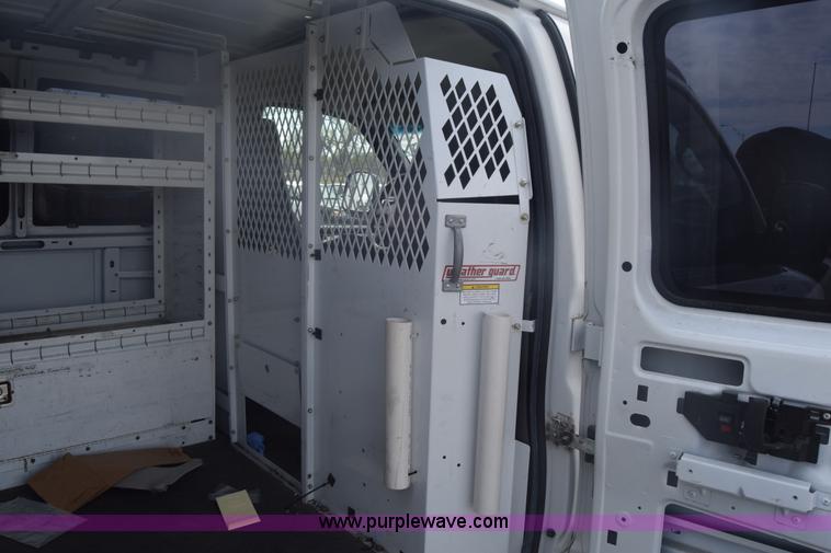 image for item L3792 2007 Chevrolet Express 2500 Cargo van