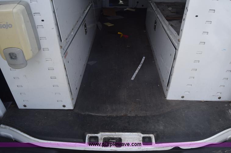 image for item L3792 2007 Chevrolet Express 2500 Cargo van