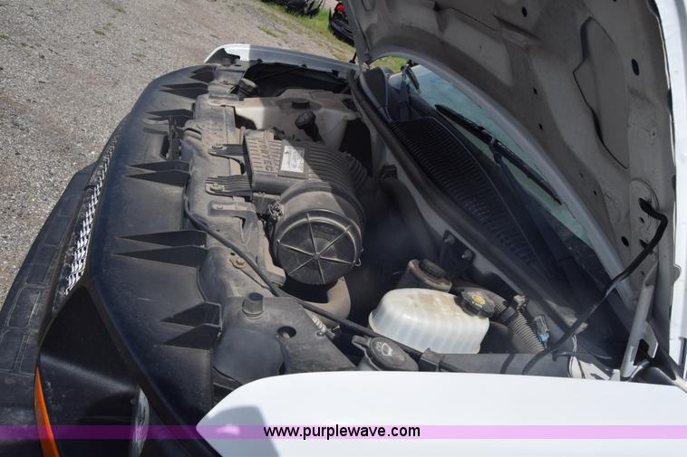 image for item L3793 2007 Chevrolet Express 2500 Cargo van