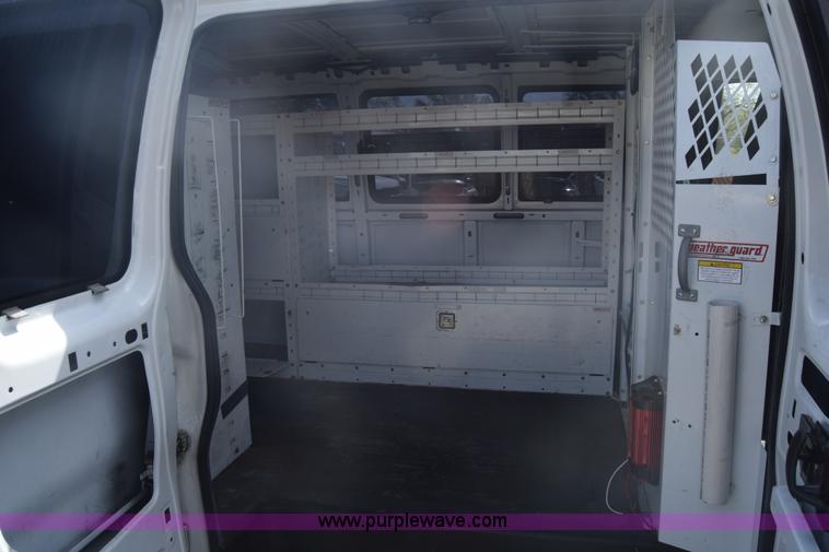 image for item L3793 2007 Chevrolet Express 2500 Cargo van