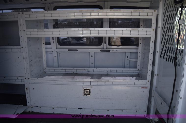 image for item L3793 2007 Chevrolet Express 2500 Cargo van