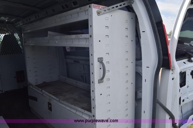 image for item L3793 2007 Chevrolet Express 2500 Cargo van