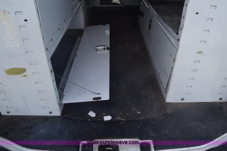 image for item L3793 2007 Chevrolet Express 2500 Cargo van