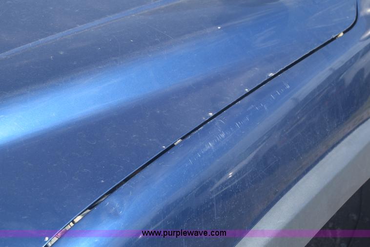 image for item L3794 2002 Chevrolet Silverado 2500HD Ext. Cab pickup truck