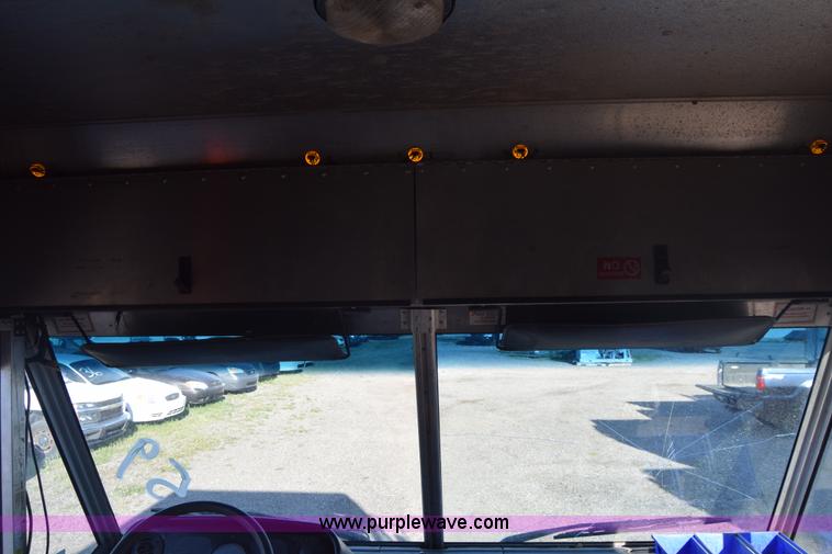 image for item L3802 2006 Freightliner MT55 Utilimaster delivery truck