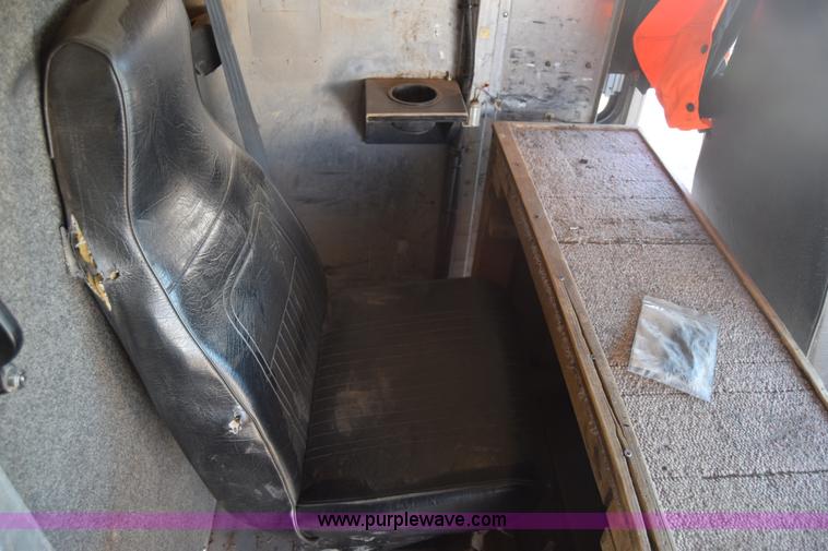 image for item L3802 2006 Freightliner MT55 Utilimaster delivery truck