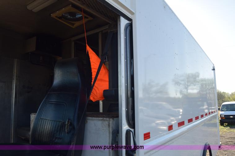 image for item L3802 2006 Freightliner MT55 Utilimaster delivery truck