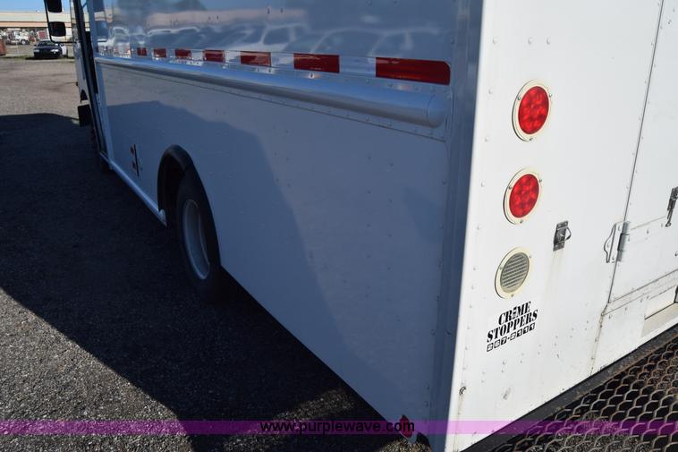 image for item L3802 2006 Freightliner MT55 Utilimaster delivery truck