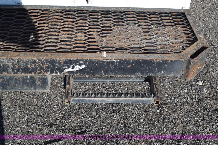 image for item L3802 2006 Freightliner MT55 Utilimaster delivery truck